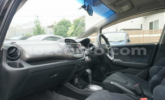 Comprar Usado Honda Fit Preto Carro em Gurué em Zambezia Comprar Usado Honda Fit Preto Carro em Gurué em Zambezia