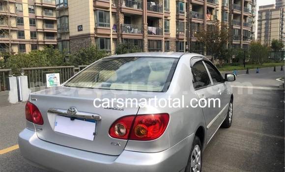 Comprar Usado Toyota Corolla Prata Carro em Maputo em Maputo Comprar Usado Toyota Corolla Prata Carro em Maputo em Maputo