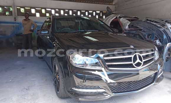 Comprar Usado Mercedes-Benz C-Classe Preto Carro em Maputo em Maputo