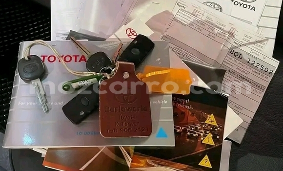 Nunua Ilio tumika Toyota Hilux Nyeupe Gari ndani ya Maputo nchini Maputo Nunua Ilio tumika Toyota Hilux Nyeupe Gari ndani ya Maputo nchini Maputo