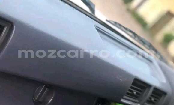 Nunua Ilio tumika Toyota Hilux Nyeupe Gari ndani ya Maputo nchini Maputo Nunua Ilio tumika Toyota Hilux Nyeupe Gari ndani ya Maputo nchini Maputo