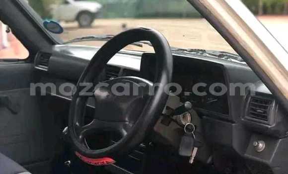 Nunua Ilio tumika Toyota Hilux Nyeupe Gari ndani ya Maputo nchini Maputo Nunua Ilio tumika Toyota Hilux Nyeupe Gari ndani ya Maputo nchini Maputo