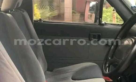 Nunua Ilio tumika Toyota Hilux Nyeupe Gari ndani ya Maputo nchini Maputo Nunua Ilio tumika Toyota Hilux Nyeupe Gari ndani ya Maputo nchini Maputo