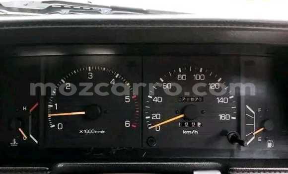 Nunua Ilio tumika Toyota Hilux Nyeupe Gari ndani ya Maputo nchini Maputo Nunua Ilio tumika Toyota Hilux Nyeupe Gari ndani ya Maputo nchini Maputo