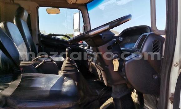 Buy Used Hino 300 Series White Truck in Maputo in Maputo Buy Used Hino 300 Series White Truck in Maputo in Maputo