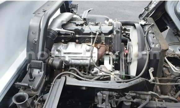 Comprar Usado Toyota Dyna Branco Caminhão em Maputo em Maputo Comprar Usado Toyota Dyna Branco Caminhão em Maputo em Maputo