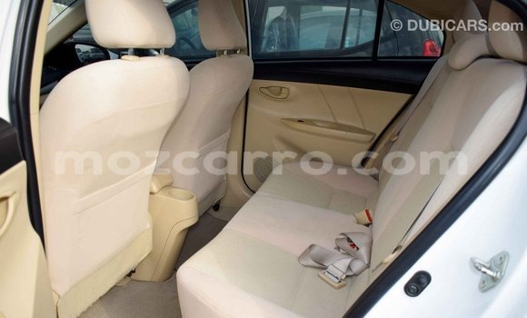 Nunua Imported Toyota Yaris Nyeupe Gari ndani ya Import - Dubai nchini Cabo Delgado Nunua Imported Toyota Yaris Nyeupe Gari ndani ya Import - Dubai nchini Cabo Delgado