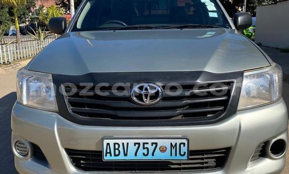 Tenga Tsaru Toyota Hilux Zvimwe Mota in Maputo in Maputo