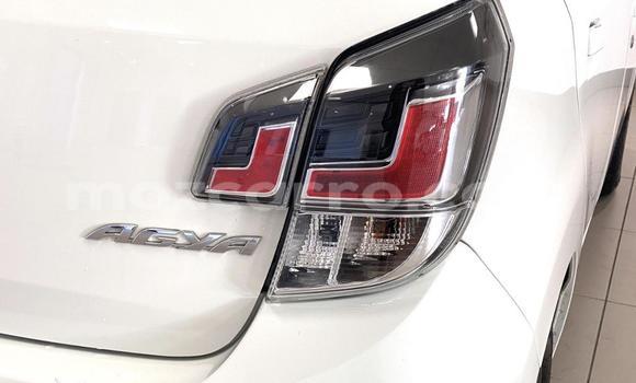 Nunua Ilio tumika Toyota Aygo Nyeupe Gari ndani ya Maputo nchini Maputo Nunua Ilio tumika Toyota Aygo Nyeupe Gari ndani ya Maputo nchini Maputo