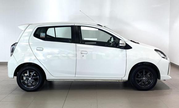 Nunua Ilio tumika Toyota Aygo Nyeupe Gari ndani ya Maputo nchini Maputo Nunua Ilio tumika Toyota Aygo Nyeupe Gari ndani ya Maputo nchini Maputo