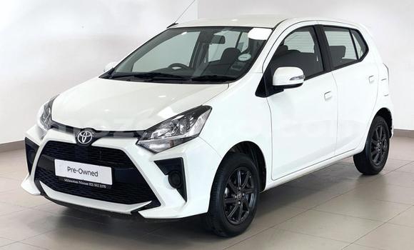 Nunua Ilio tumika Toyota Aygo Nyeupe Gari ndani ya Maputo nchini Maputo Nunua Ilio tumika Toyota Aygo Nyeupe Gari ndani ya Maputo nchini Maputo