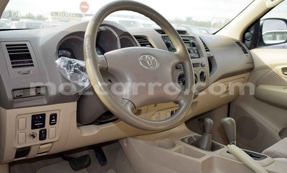 Nunua Imported Toyota Fortuner Nyeupe Gari ndani ya Import - Dubai nchini Cabo Delgado Nunua Imported Toyota Fortuner Nyeupe Gari ndani ya Import - Dubai nchini Cabo Delgado