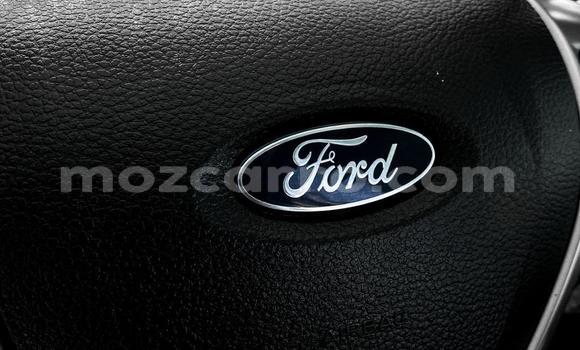 Comprar Usado Ford Everest Branco Carro em Maputo em Maputo Comprar Usado Ford Everest Branco Carro em Maputo em Maputo