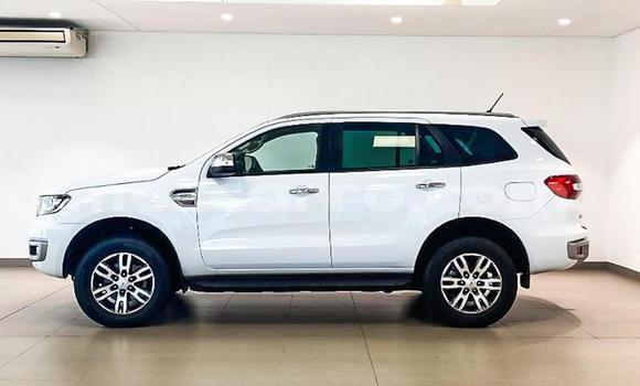 Comprar Usado Ford Everest Branco Carro em Maputo em Maputo Comprar Usado Ford Everest Branco Carro em Maputo em Maputo