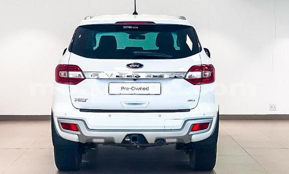 Comprar Usado Ford Everest Branco Carro em Maputo em Maputo Comprar Usado Ford Everest Branco Carro em Maputo em Maputo