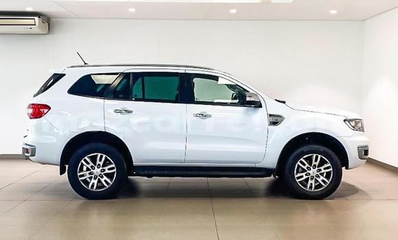 Comprar Usado Ford Everest Branco Carro em Maputo em Maputo Comprar Usado Ford Everest Branco Carro em Maputo em Maputo