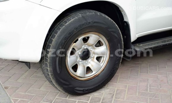 Nunua Imported Toyota Fortuner Nyeupe Gari ndani ya Import - Dubai nchini Cabo Delgado Nunua Imported Toyota Fortuner Nyeupe Gari ndani ya Import - Dubai nchini Cabo Delgado