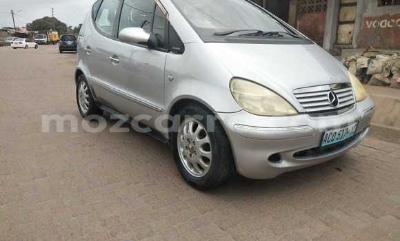 Tenga Tsaru Mercedes-Benz E-Classe Beige Mota in Maputo in Maputo