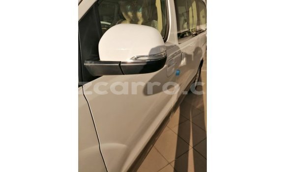 Comprar Importar Hyundai Accent Branco Carro em Import - Dubai em Cabo Delgado Comprar Importar Hyundai Accent Branco Carro em Import - Dubai em Cabo Delgado