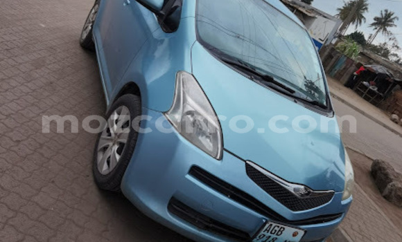 Comprar Usado Toyota Ractis Azul Carro em Maputo em Maputo Comprar Usado Toyota Ractis Azul Carro em Maputo em Maputo
