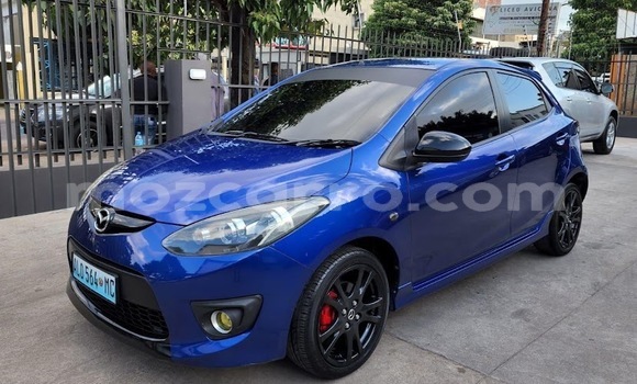 Nunua Ilio tumika Mazda Demio Bluu Gari ndani ya Maputo nchini Maputo