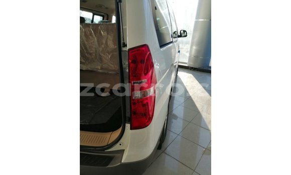 Comprar Importar Hyundai Accent Branco Carro em Import - Dubai em Cabo Delgado Comprar Importar Hyundai Accent Branco Carro em Import - Dubai em Cabo Delgado