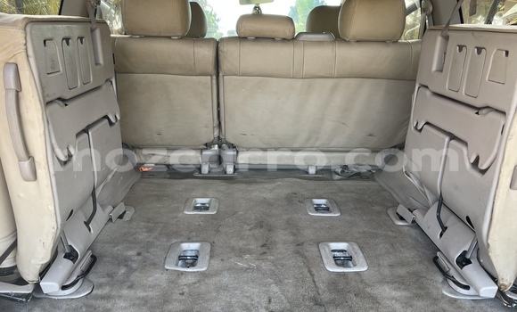 Comprar Usado Toyota Land Cruiser Branco Carro em Vilankulo em Inhambane Comprar Usado Toyota Land Cruiser Branco Carro em Vilankulo em Inhambane
