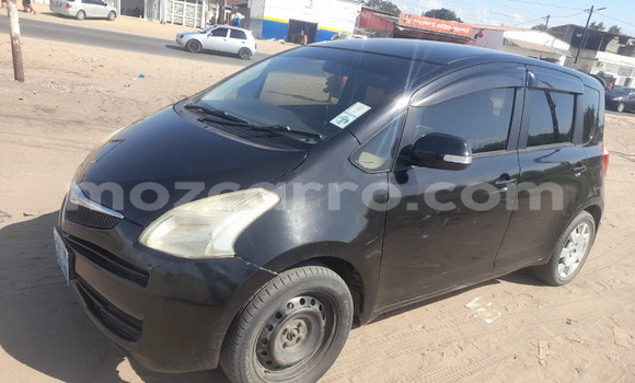 Nunua Ilio tumika Toyota Ractis Nyeusi Gari ndani ya Maputo nchini Maputo