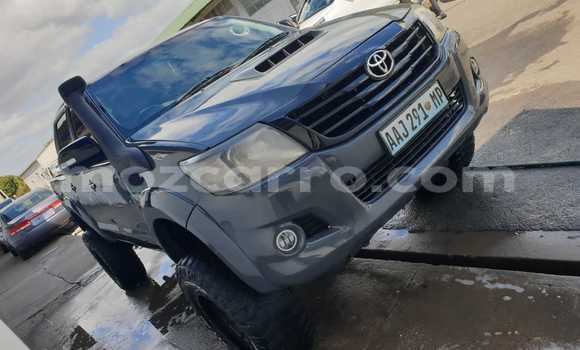 Nunua Ilio tumika Toyota Hilux Nyeusi Gari ndani ya Maputo nchini Maputo Nunua Ilio tumika Toyota Hilux Nyeusi Gari ndani ya Maputo nchini Maputo