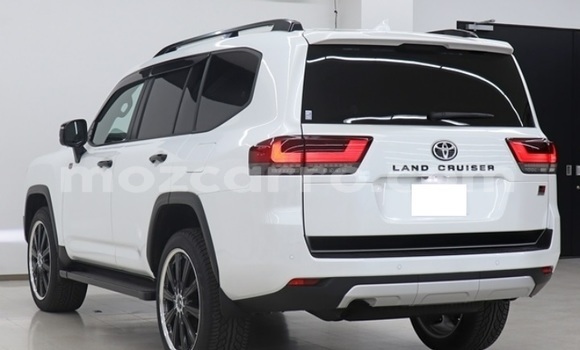 Tenga Tsaru Toyota Land Cruiser Chena Mota in Maputo in Maputo Tenga Tsaru Toyota Land Cruiser Chena Mota in Maputo in Maputo