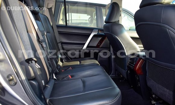 Tenga Imported Toyota Prado Zvimwe Mota in Import - Dubai in Cabo Delgado Tenga Imported Toyota Prado Zvimwe Mota in Import - Dubai in Cabo Delgado