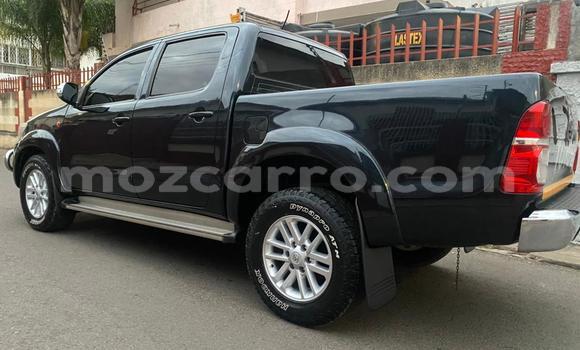Nunua Ilio tumika Toyota Hilux Nyeusi Gari ndani ya Maputo nchini Maputo Nunua Ilio tumika Toyota Hilux Nyeusi Gari ndani ya Maputo nchini Maputo