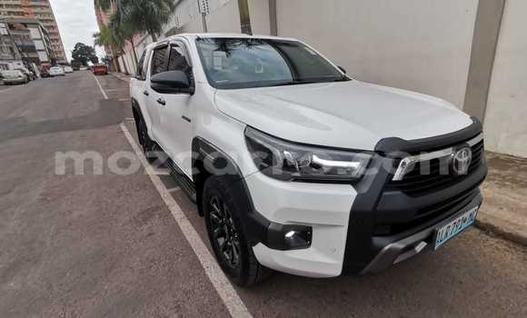Nunua Ilio tumika Toyota Hiluxe Revo Nyeupe Gari ndani ya Maputo nchini Maputo Nunua Ilio tumika Toyota Hiluxe Revo Nyeupe Gari ndani ya Maputo nchini Maputo
