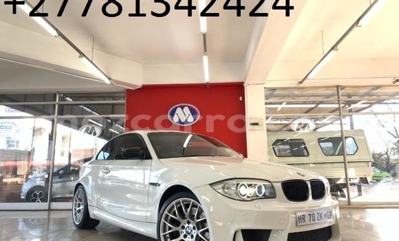 Buy Used BMW 1-Series White Car in Maputo in Maputo