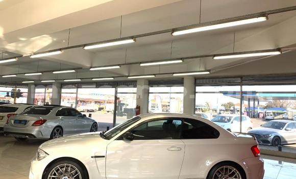 Comprar Usado BMW 1-Series Branco Carro em Maputo em Maputo Comprar Usado BMW 1-Series Branco Carro em Maputo em Maputo