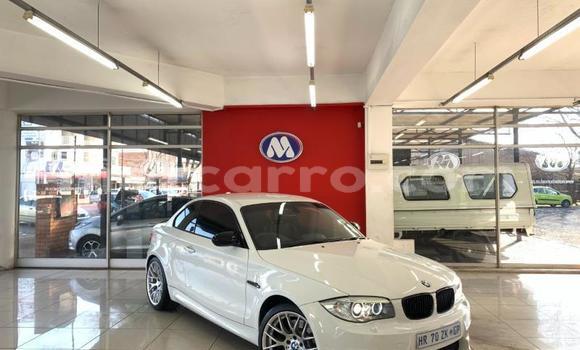 Comprar Usado BMW 1-Series Branco Carro em Maputo em Maputo Comprar Usado BMW 1-Series Branco Carro em Maputo em Maputo