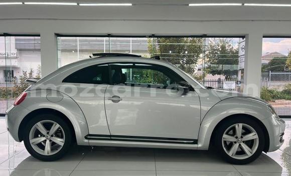 Comprar Usado Volkswagen Beetle Prata Carro em Maputo em Maputo Comprar Usado Volkswagen Beetle Prata Carro em Maputo em Maputo