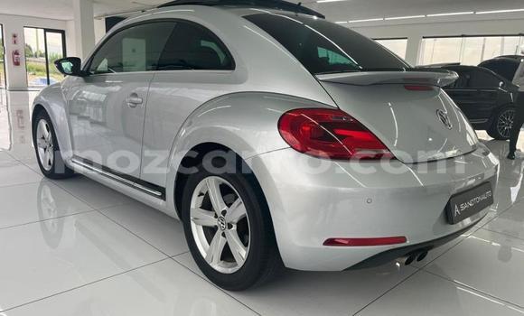 Comprar Usado Volkswagen Beetle Prata Carro em Maputo em Maputo Comprar Usado Volkswagen Beetle Prata Carro em Maputo em Maputo
