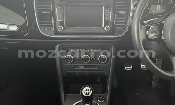 Comprar Usado Volkswagen Beetle Prata Carro em Maputo em Maputo Comprar Usado Volkswagen Beetle Prata Carro em Maputo em Maputo