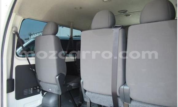 Comprar Usado Toyota Hiace Branco Carro em Inhambane em Inhambane Comprar Usado Toyota Hiace Branco Carro em Inhambane em Inhambane