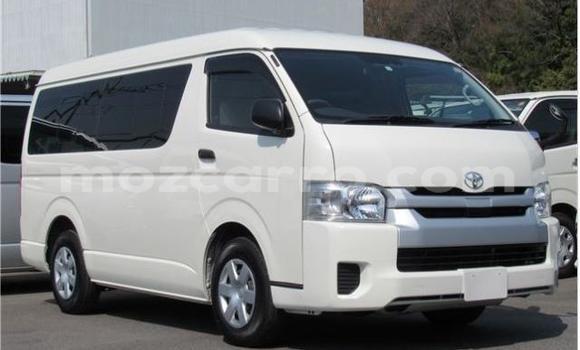 Comprar Usado Toyota Hiace Branco Carro em Inhambane em Inhambane Comprar Usado Toyota Hiace Branco Carro em Inhambane em Inhambane