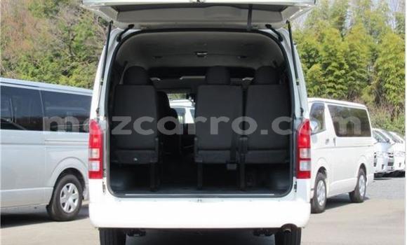 Comprar Usado Toyota Hiace Branco Carro em Inhambane em Inhambane Comprar Usado Toyota Hiace Branco Carro em Inhambane em Inhambane