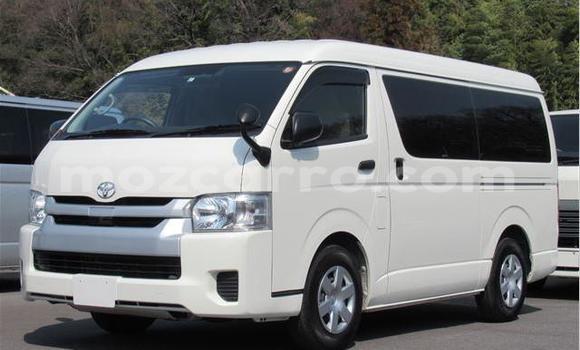 Comprar Usado Toyota Hiace Branco Carro em Inhambane em Inhambane Comprar Usado Toyota Hiace Branco Carro em Inhambane em Inhambane