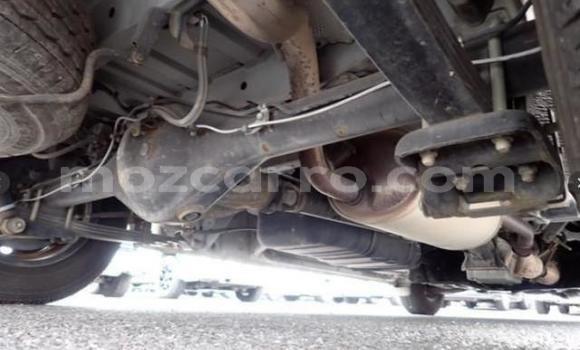 Comprar Usado Toyota Hiace Branco Carro em Manica em Manica Comprar Usado Toyota Hiace Branco Carro em Manica em Manica