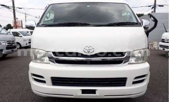 Comprar Usado Toyota Hiace Branco Carro em Manica em Manica Comprar Usado Toyota Hiace Branco Carro em Manica em Manica