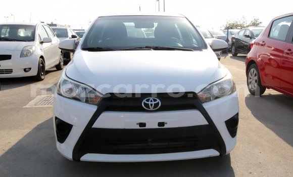 Comprar Importar Toyota Yaris Branco Carro em Import - Dubai em Cabo Delgado Comprar Importar Toyota Yaris Branco Carro em Import - Dubai em Cabo Delgado
