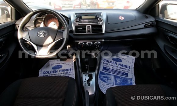 Comprar Importar Toyota Yaris Branco Carro em Import - Dubai em Cabo Delgado Comprar Importar Toyota Yaris Branco Carro em Import - Dubai em Cabo Delgado