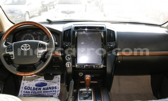 Tenga Imported Toyota Land Cruiser Zvimwe Mota in Import - Dubai in Cabo Delgado Tenga Imported Toyota Land Cruiser Zvimwe Mota in Import - Dubai in Cabo Delgado