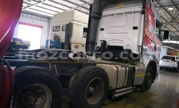 Comprar Usado Scania Irizar Prata Caminhão em Maputo em Maputo Comprar Usado Scania Irizar Prata Caminhão em Maputo em Maputo