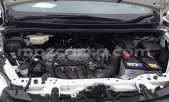 Buy Used Toyota Noah White Car in Inhambane in Inhambane Buy Used Toyota Noah White Car in Inhambane in Inhambane